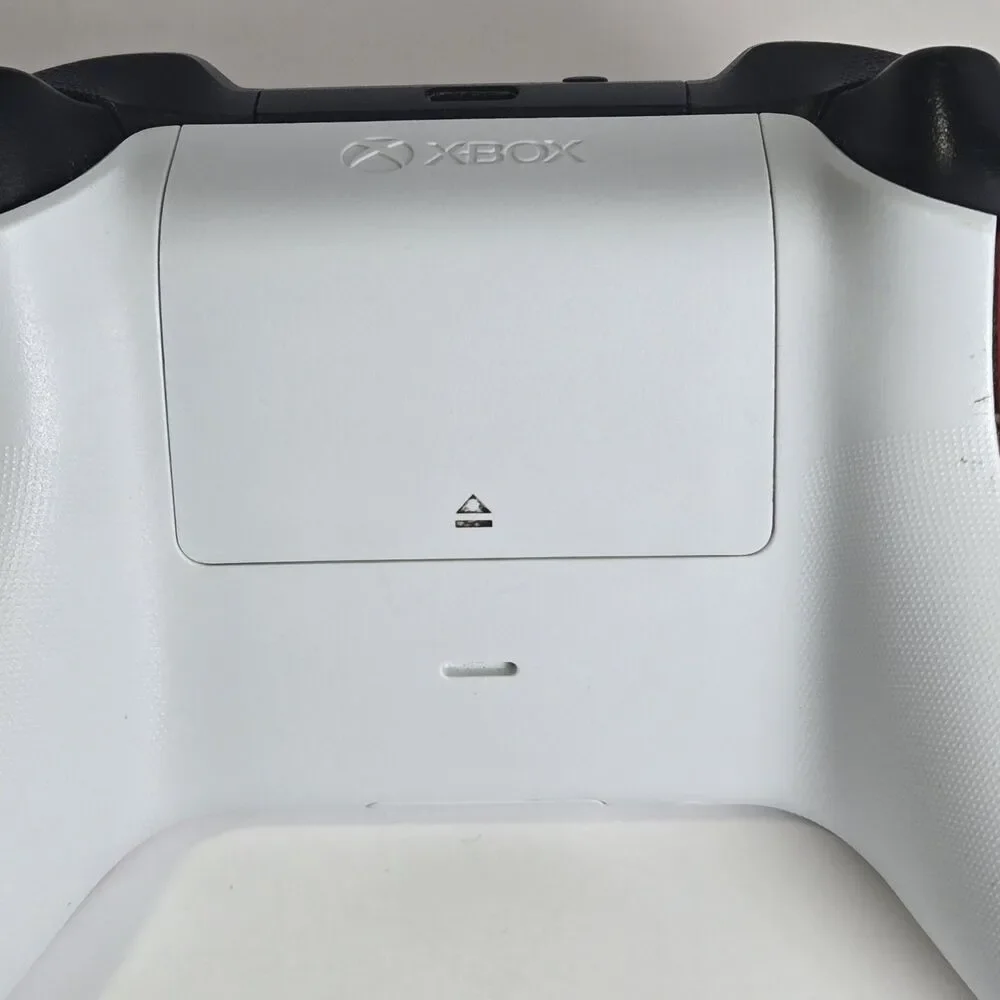 Xbox Series X|S Wireless Controller Model 1914 white & Red Tested *EUC